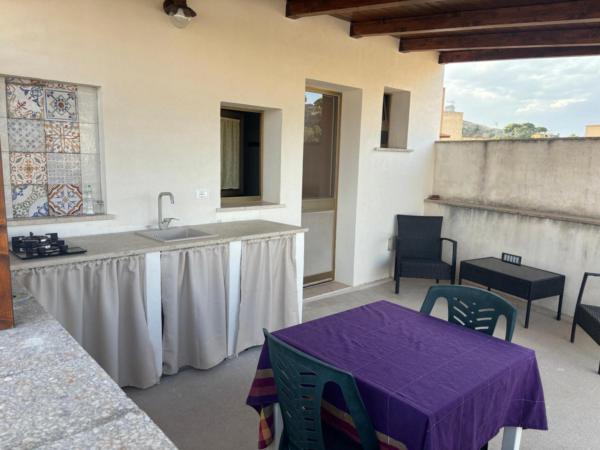 Camere Con Terrazzino Valderice Exteriör bild