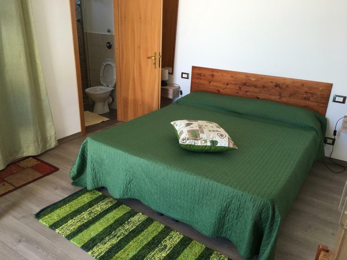Camere Con Terrazzino Valderice Exteriör bild